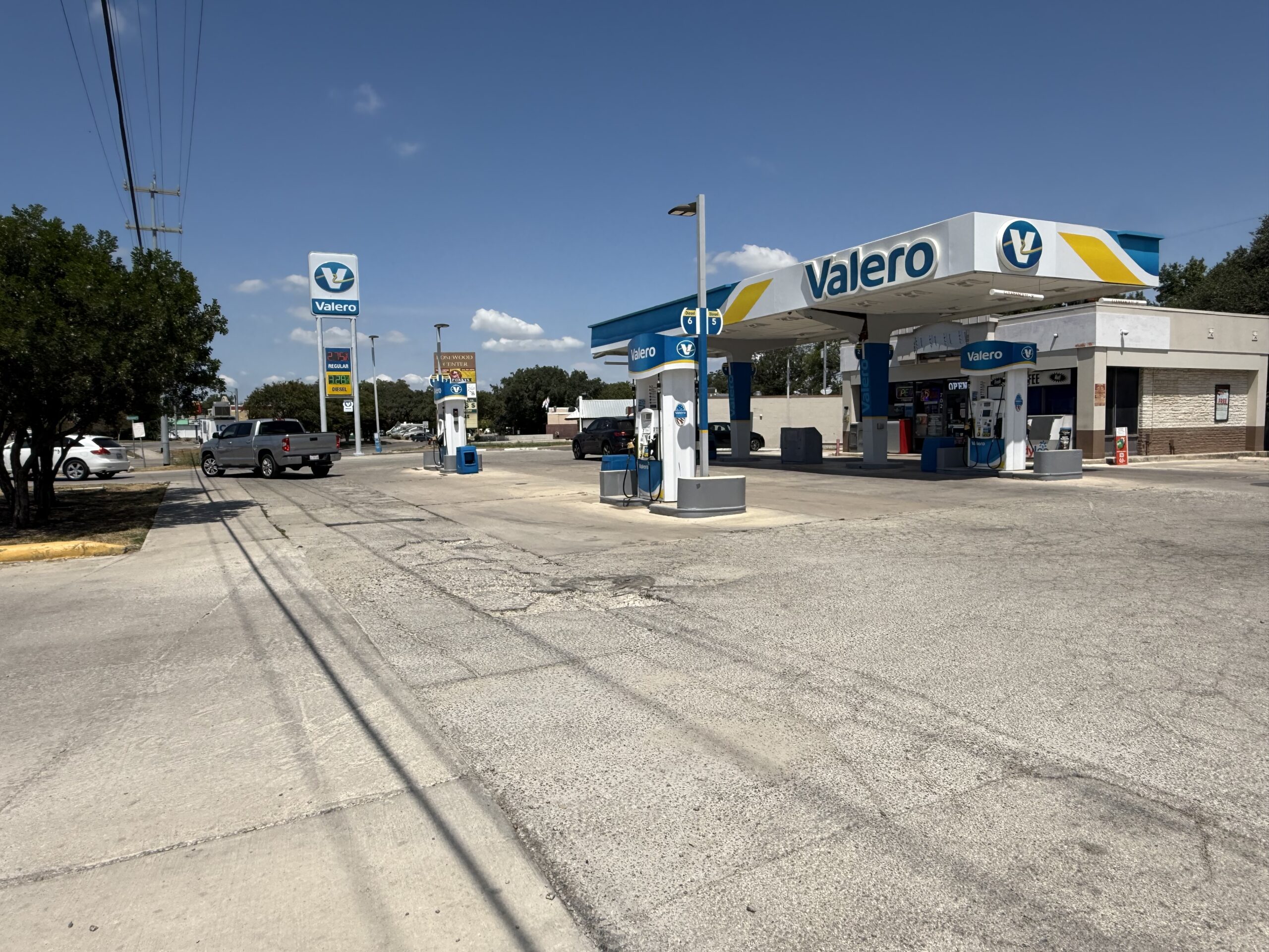 Store #10 - Universal City